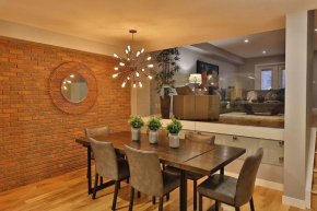 Morris Luxury Loft, 2br 2ba, Private Parking,patio